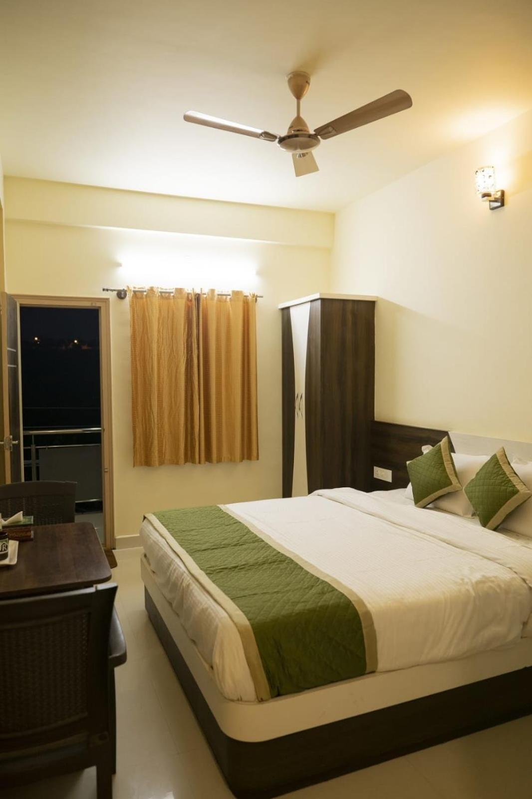 Joldal Residency Hotel Chikmagalur Exterior photo